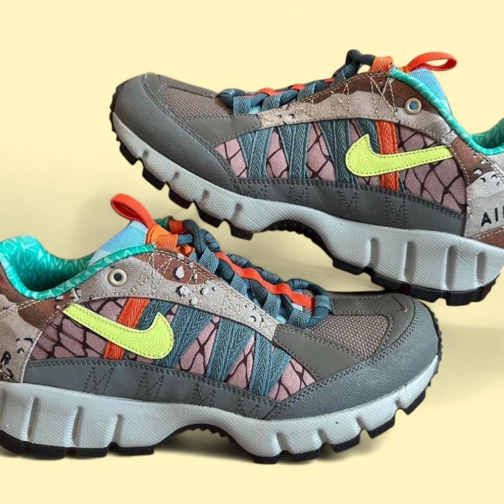 Nike Kids Multicolor Athletic Shoes